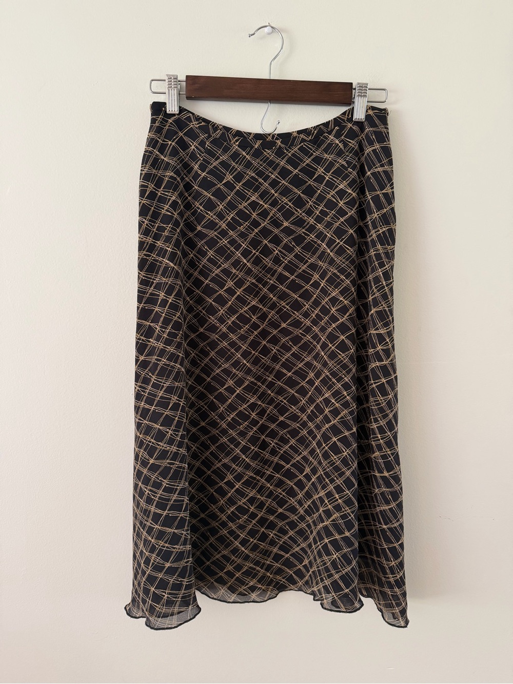 100% Silk 90s VTG Neutral Classic Old Money Academia Black & Tan Plaid Skirt 8P